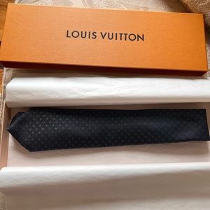 Louis Vuitton Men’s Dress Tie